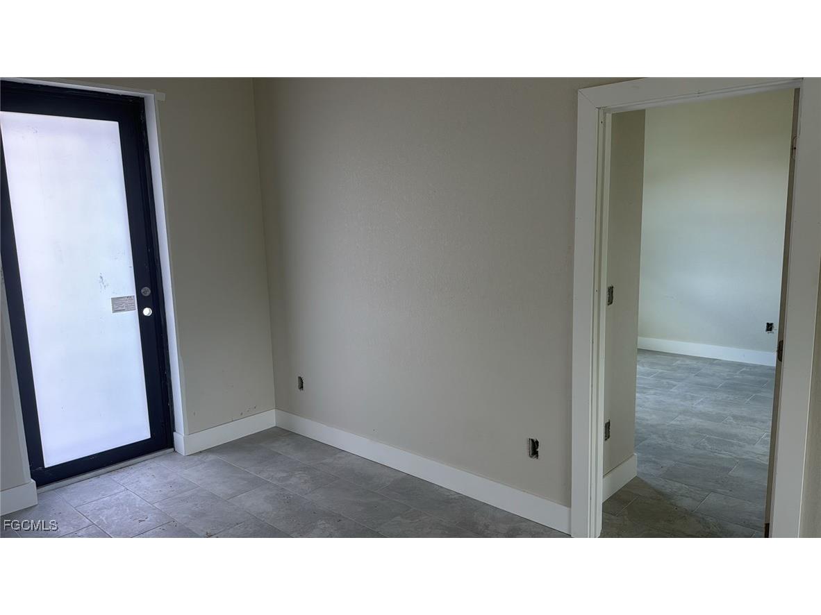 629 NW 28th Terrace Cape Coral FL 33993 2025000692 image5