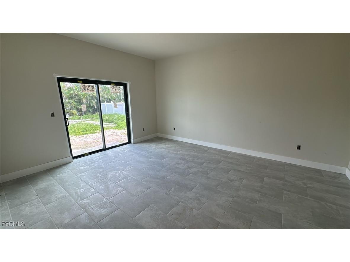 629 NW 28th Terrace Cape Coral FL 33993 2025000692 image6