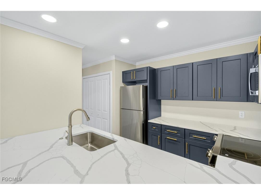 629 Nerita Street #A-4 Sanibel FL 33957 2026000461 image9