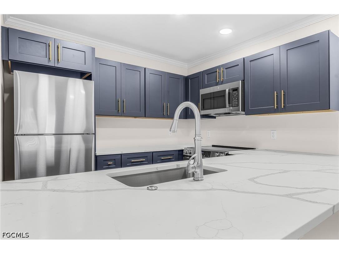 629 Nerita Street #A Sanibel FL 33957 2026026187 image10