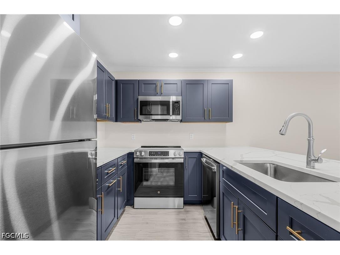 629 Nerita Street #A Sanibel FL 33957 2026026187 image11
