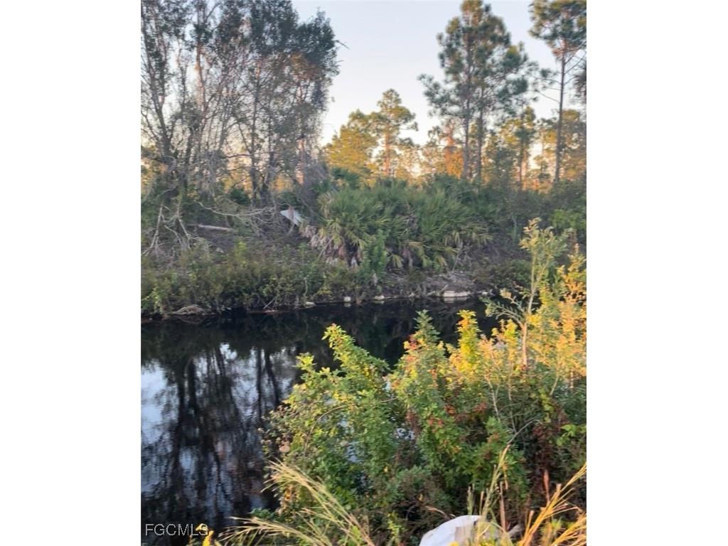 629 Wilmington Parkway Cape Coral FL 33993 2025014632 image3