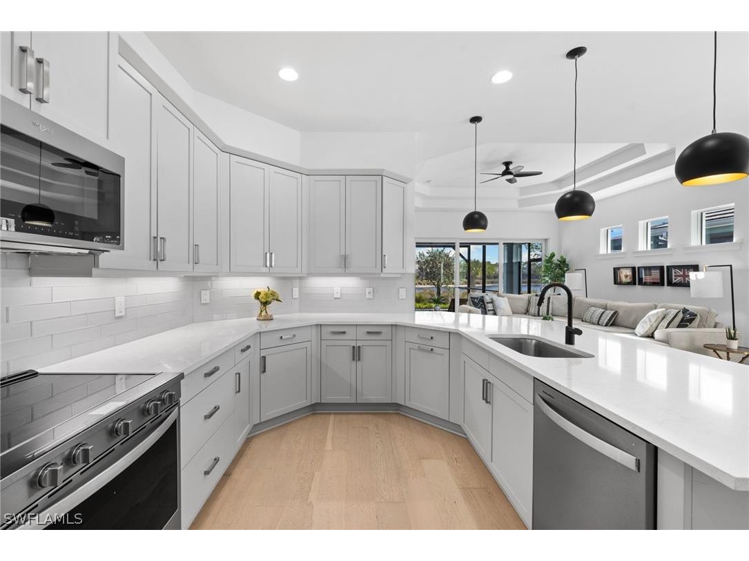 6291 Arriba Avenue Naples FL 34113 226011670 image12