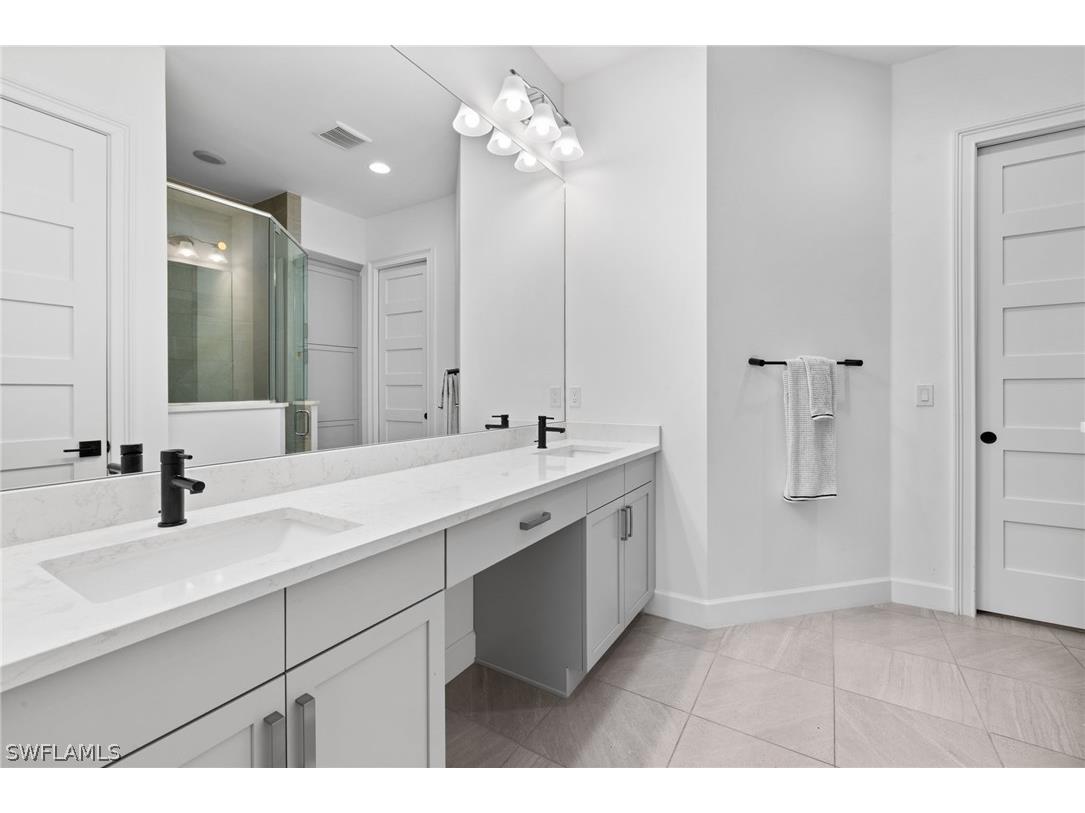 6291 Arriba Avenue Naples FL 34113 226011670 image18