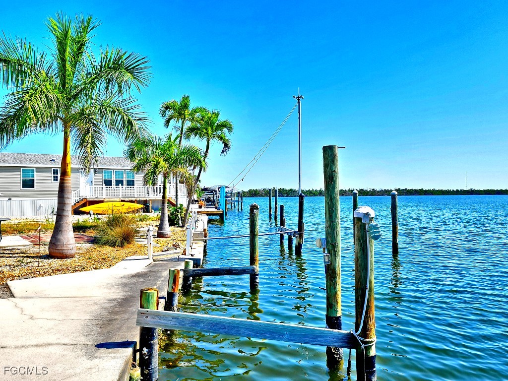 63 Emily Lane Fort Myers Beach FL 33931 2025004211 image5
