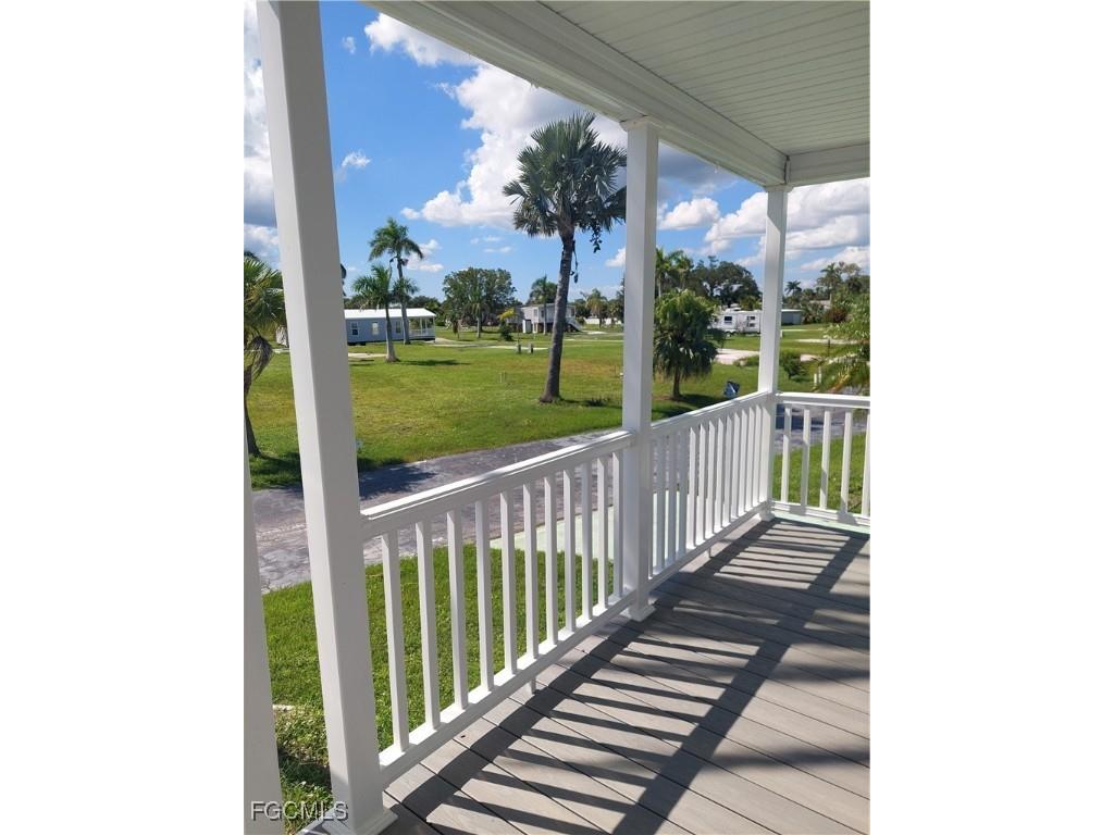 63 Poplar Place Fort Myers FL 33908 2025012186 image3