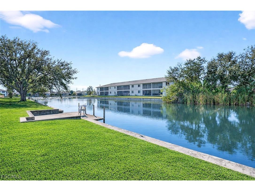 630-636 SE 13th Place #2 Cape Coral FL 33990 2026012642 image1