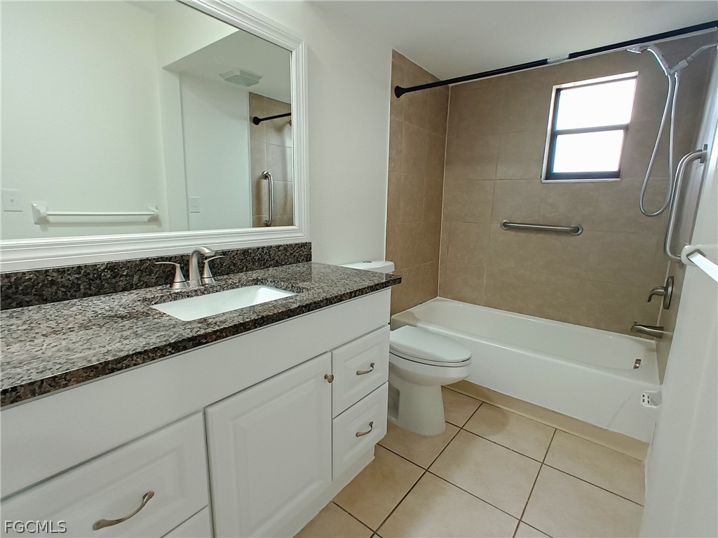 630-636 SE 13th Place #2 Cape Coral FL 33990 2026012642 image13