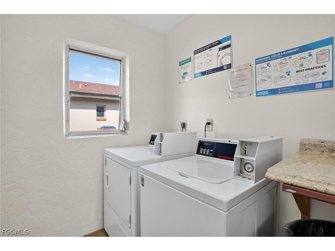 630-636 SE 13th Place #2 Cape Coral FL 33990 2026012642 image15