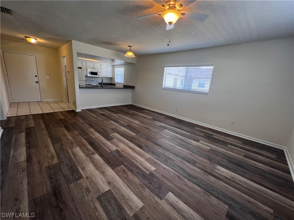 630 SE 13th Place #7 Cape Coral FL 33990 223031120 image1