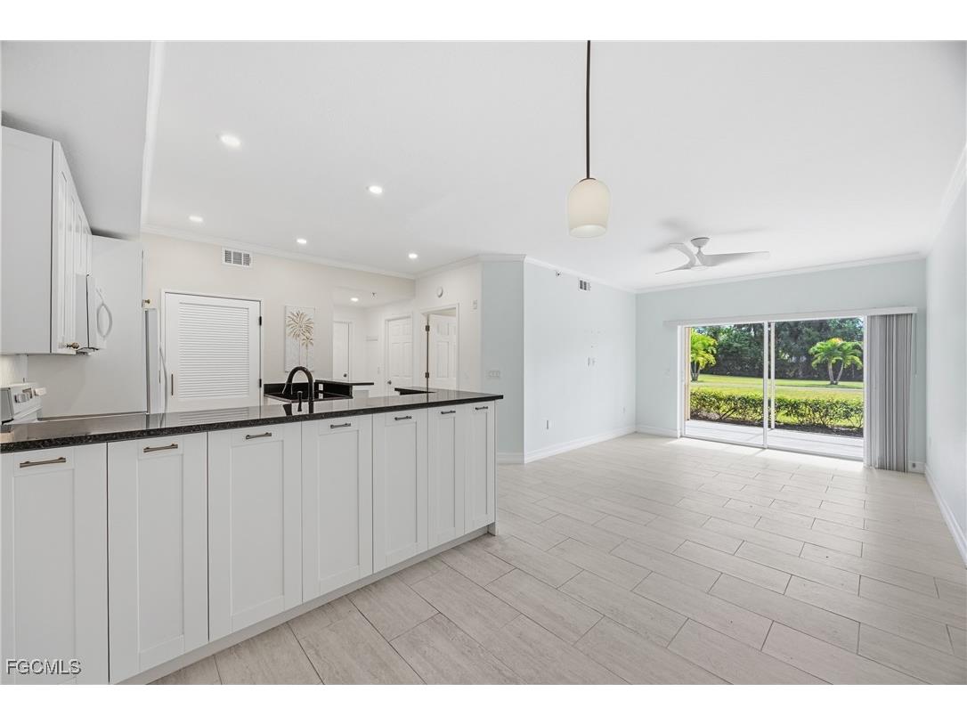 6300 Aragon Way #101 Fort Myers FL 33966 2026000220 image10