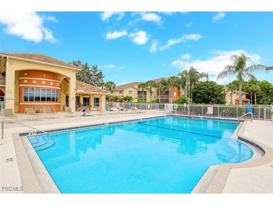 6300 Aragon Way #101 Fort Myers FL 33966 2026000220 image2