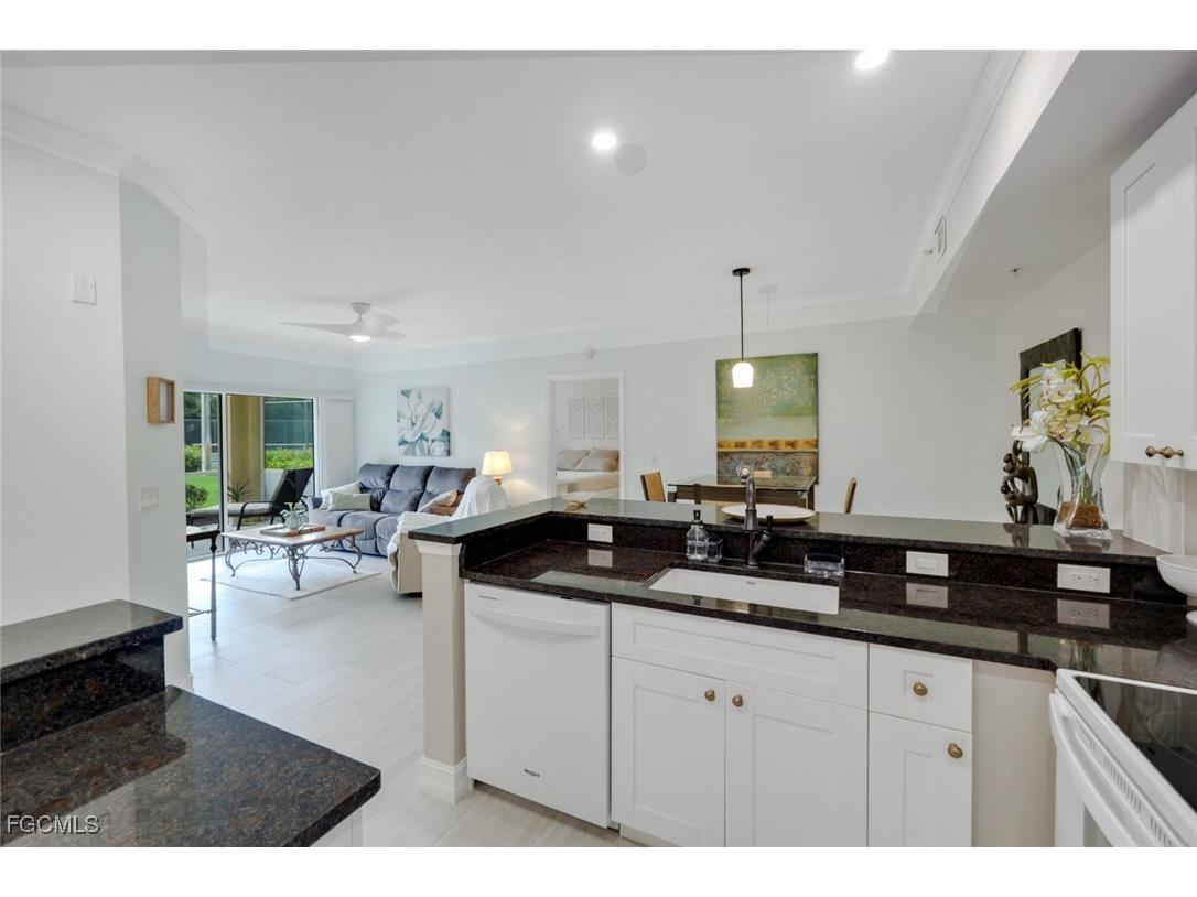 6300 Aragon Way #101 Fort Myers FL 33966 2026000220 image5