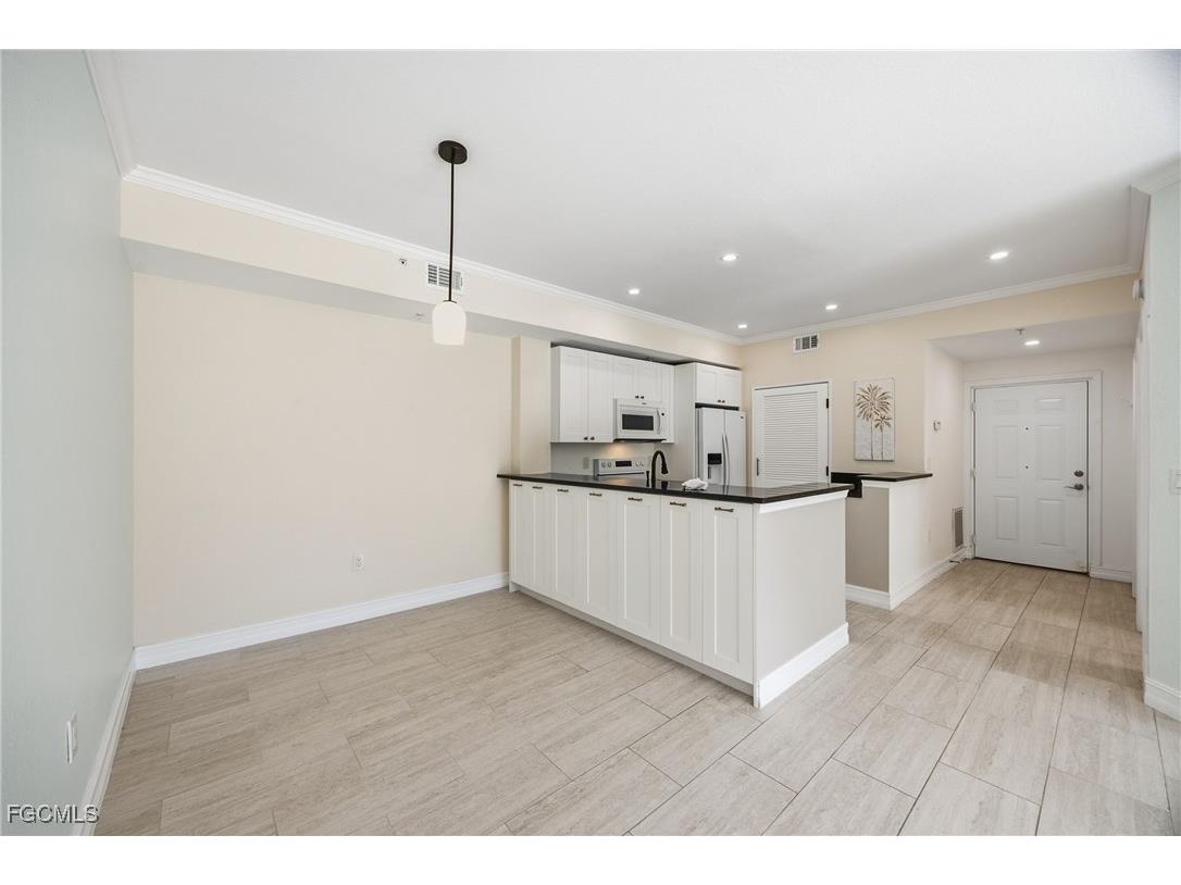 6300 Aragon Way #101 Fort Myers FL 33966 2026000220 image9