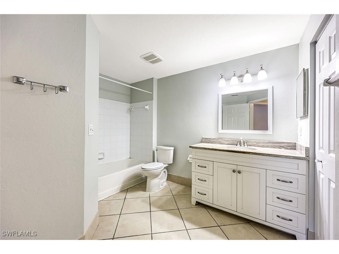 6300 Aragon Way #105 Fort Myers FL 33966 225067152 image17