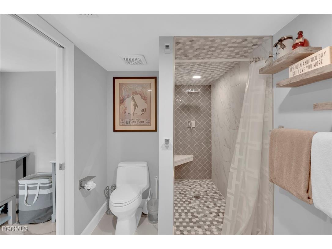 6300 Cougar Run #302 Fort Myers FL 33908 2025015478 image21