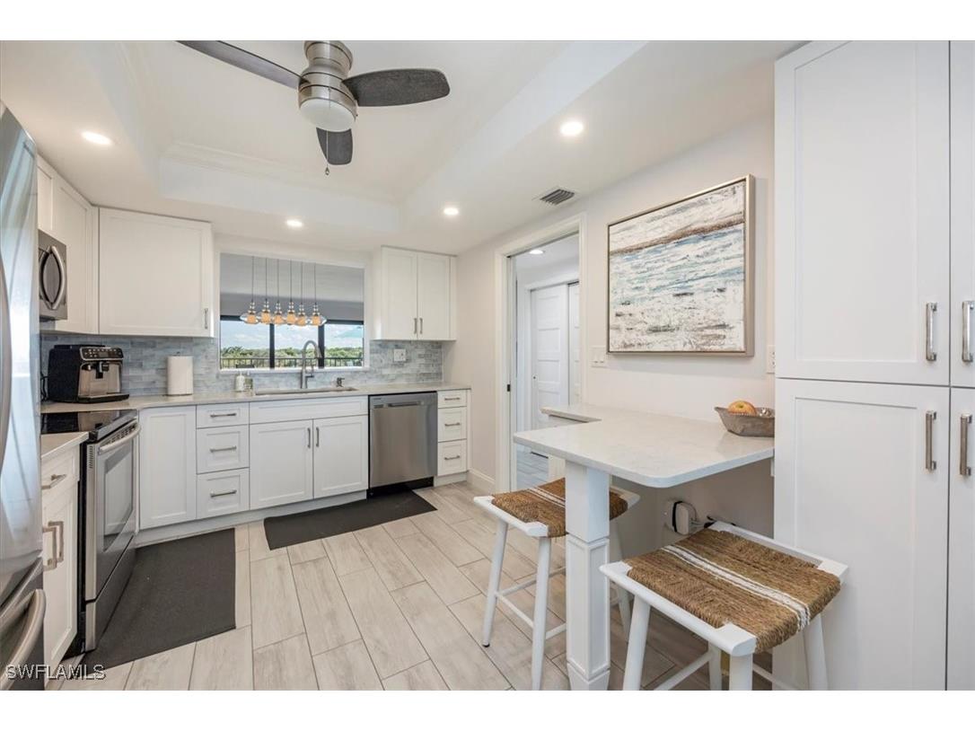 6300 Pelican Bay Boulevard #404A Naples FL 34108 225075720 image2