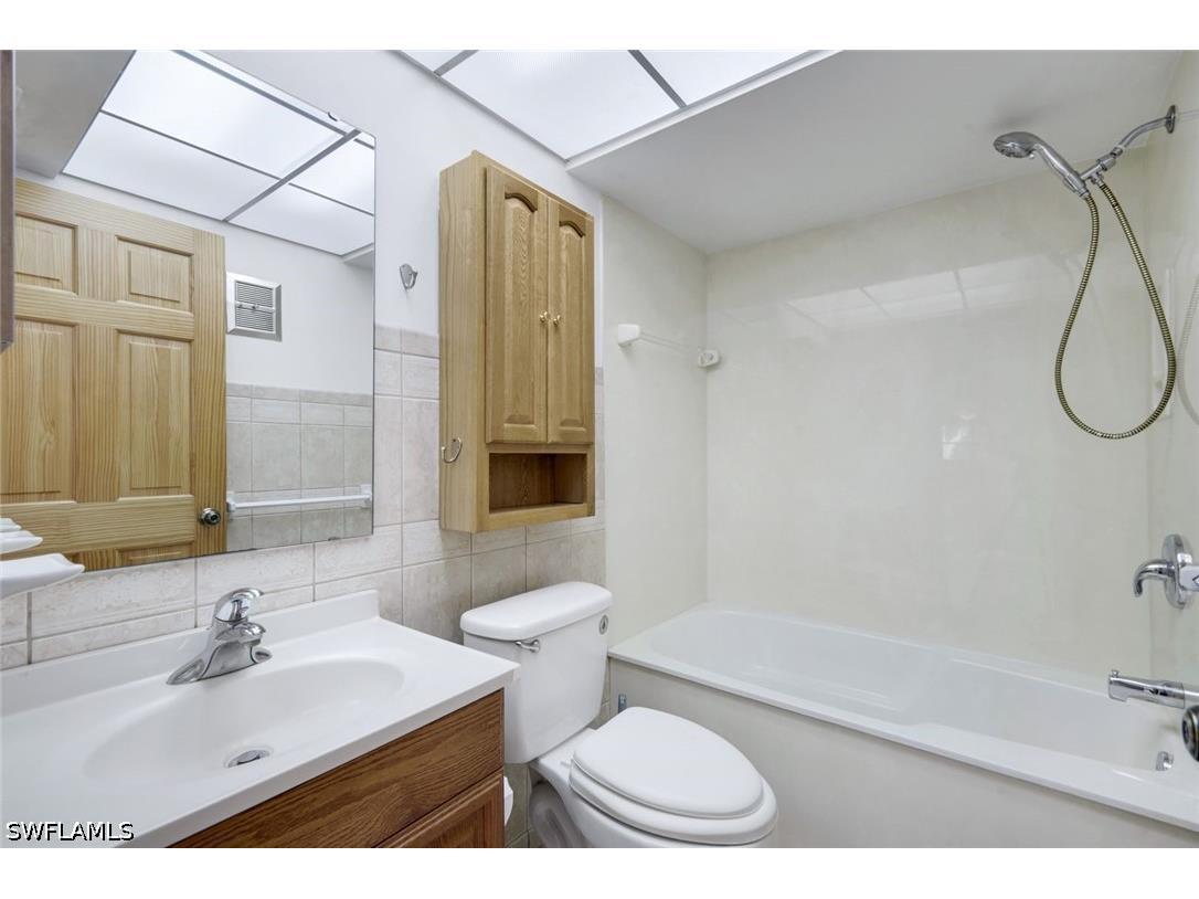 6302 Hofstra Court W Fort Myers FL 33919 226018801 image22