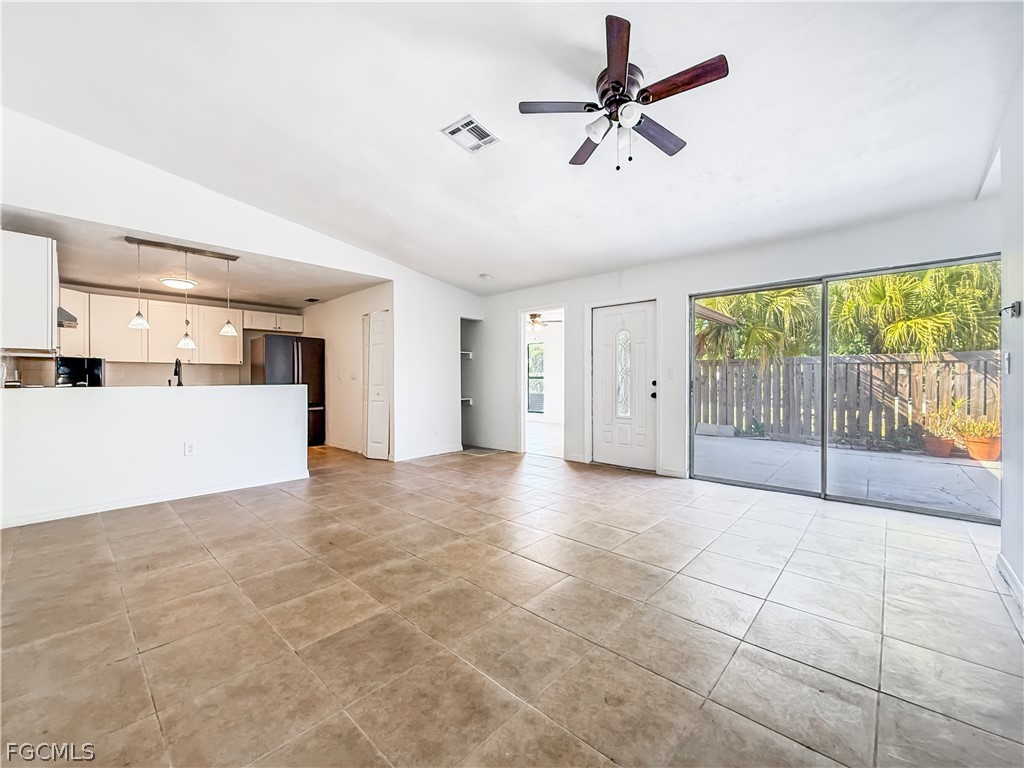 6302 Royal Woods Drive Fort Myers FL 33908 2026007786 image5