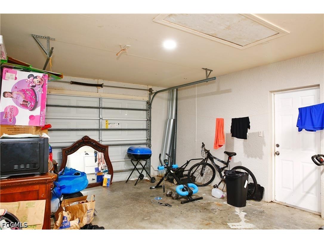 631/633 SE Van Loon Terrace Cape Coral FL 33990 2026022627 image16