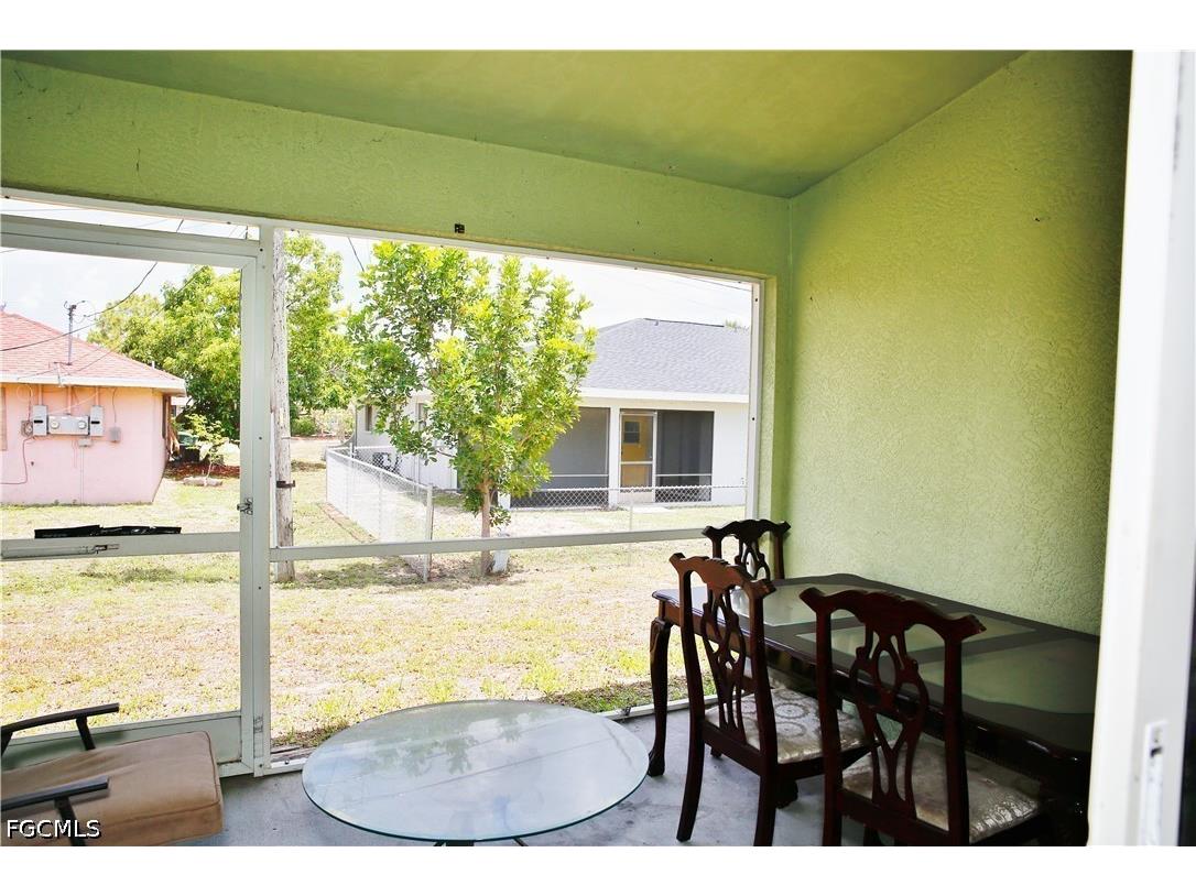 631/633 SE Van Loon Terrace Cape Coral FL 33990 2026022627 image18