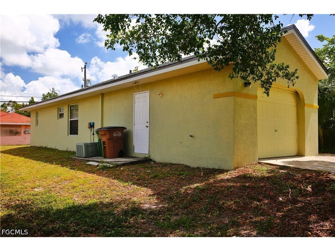 631/633 SE Van Loon Terrace Cape Coral FL 33990 2026022627 image34