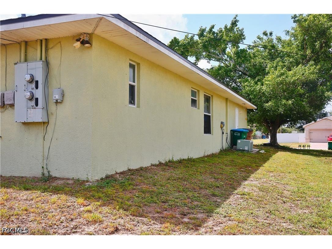 631/633 SE Van Loon Terrace Cape Coral FL 33990 2026022627 image35