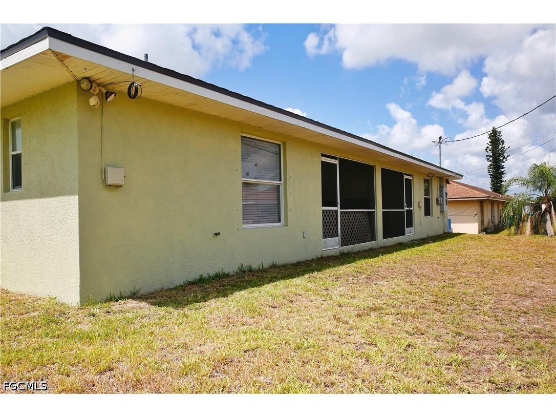 631/633 SE Van Loon Terrace Cape Coral FL 33990 2026022627 image36
