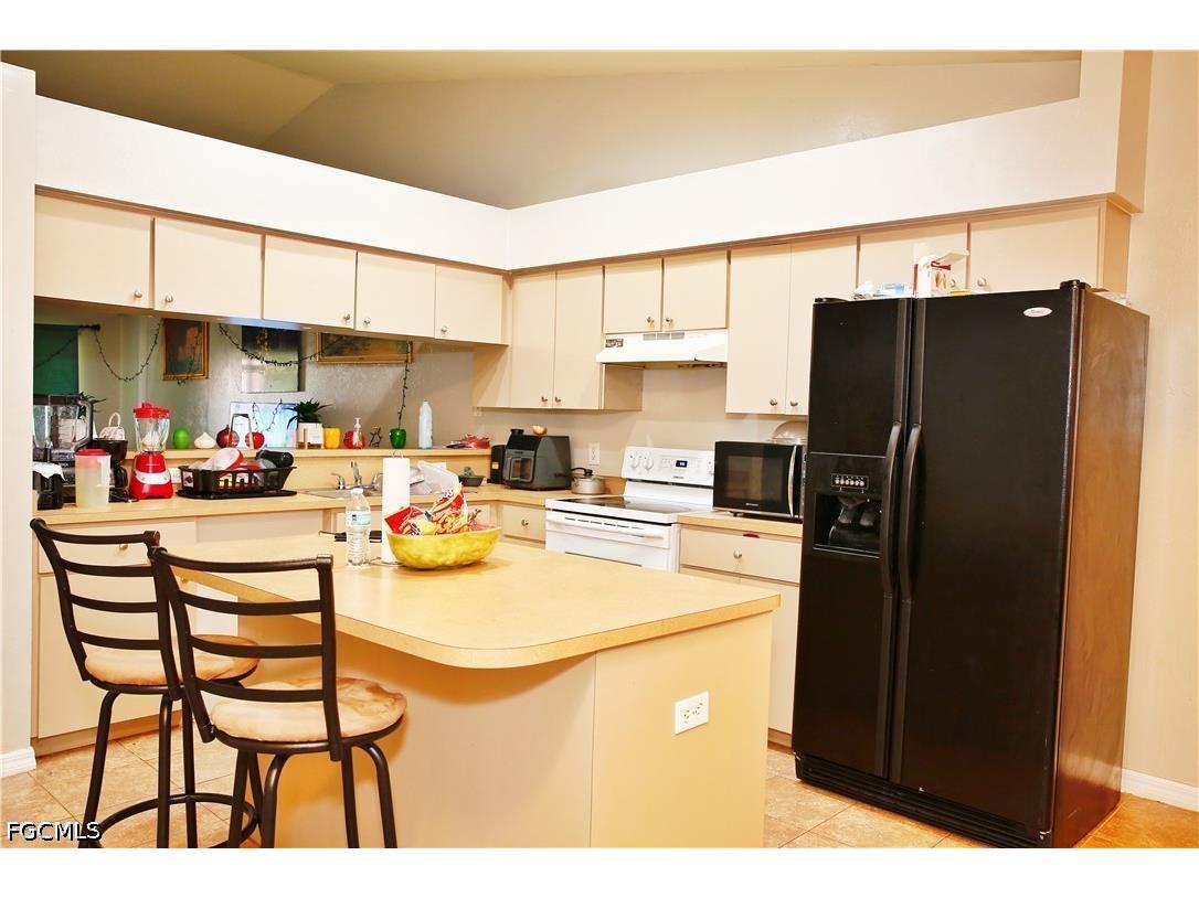 631/633 SE Van Loon Terrace Cape Coral FL 33990 2026022627 image6