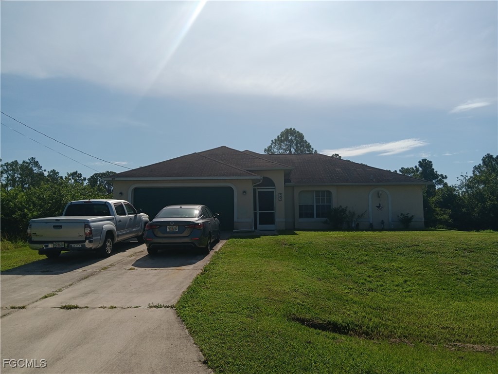 631 Aspen Avenue S Lehigh Acres FL 33974 2025004693 image1