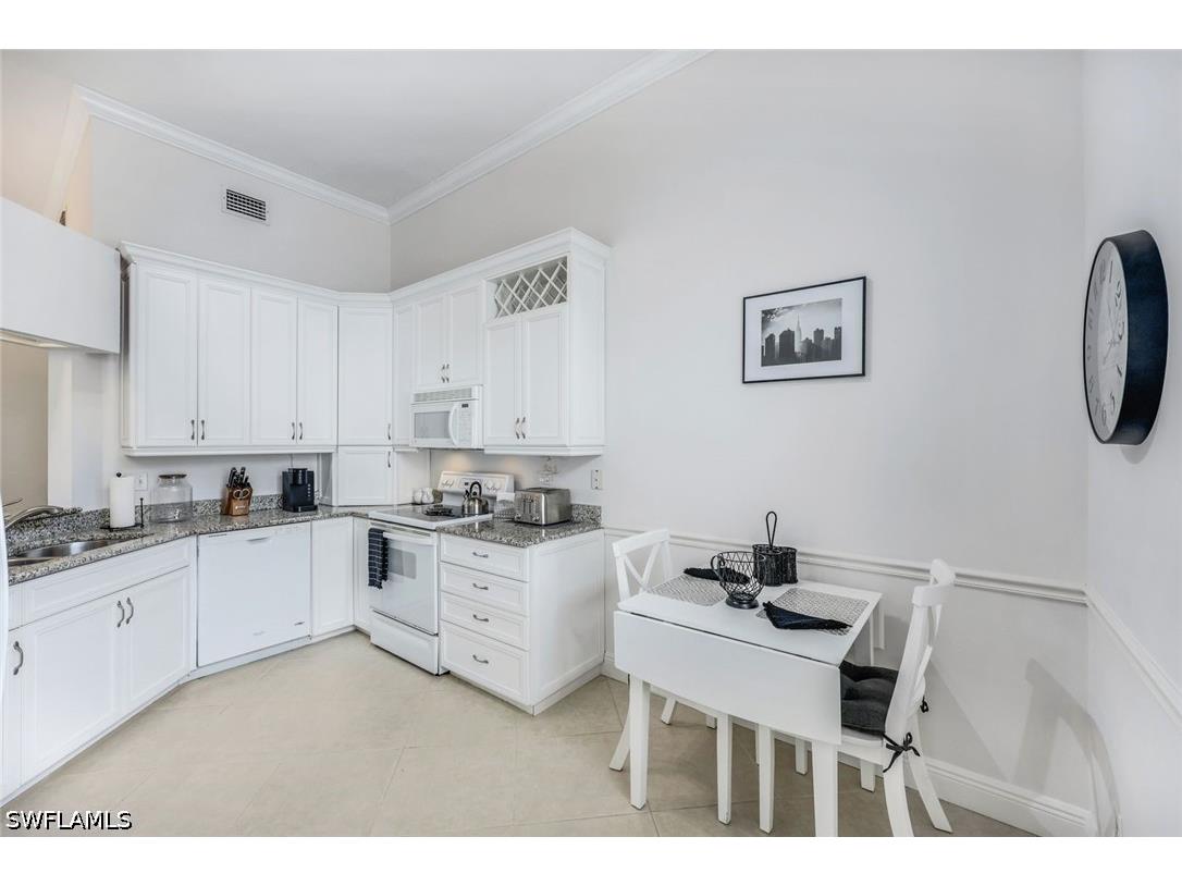 631 Beachwalk Circle #F204 Naples FL 34108 226015789 image5