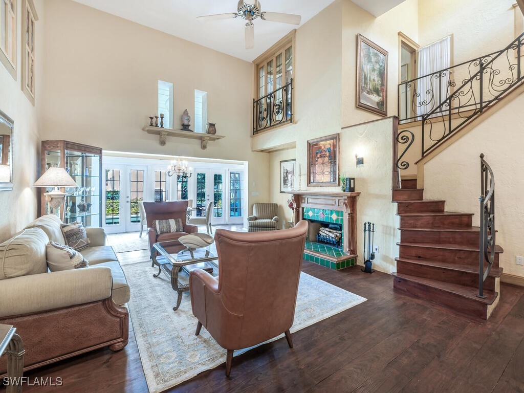 631 Serendipity Drive Naples FL 34108 224087469 image1