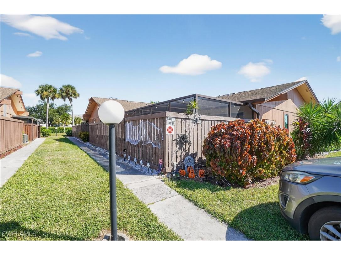 6310 Royal Woods Drive Fort Myers FL 33908 225076155 image1