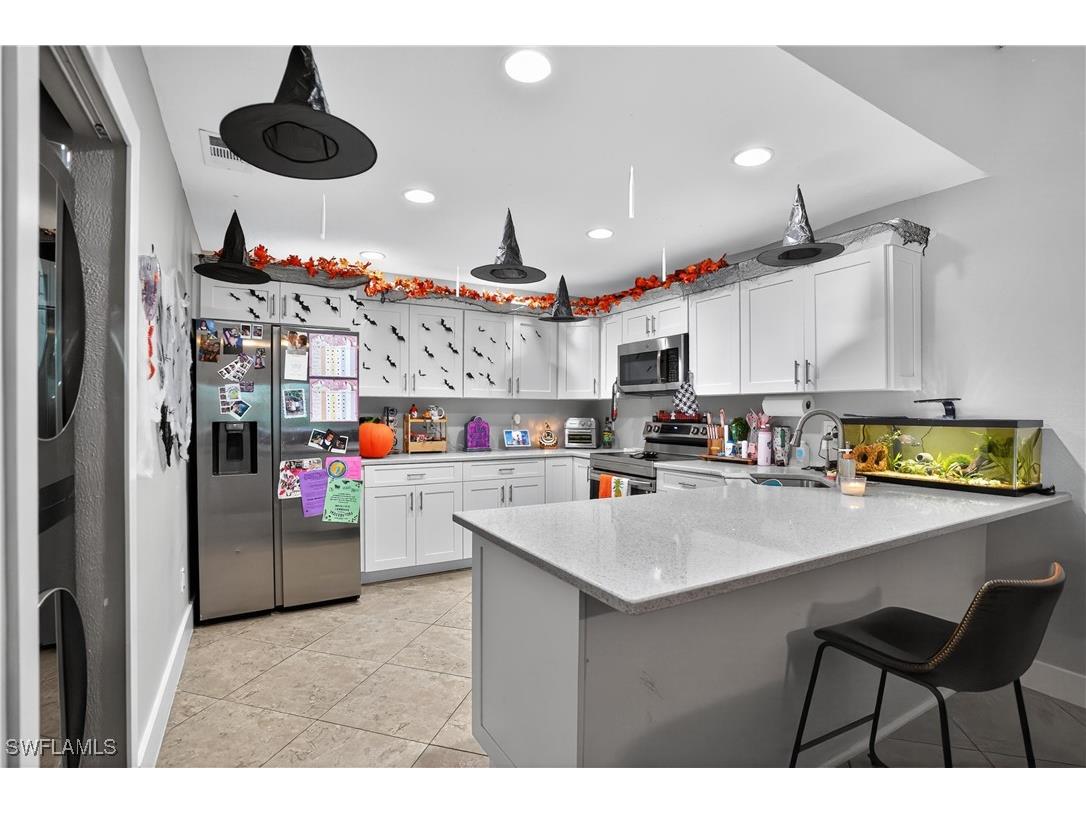 6310 Royal Woods Drive Fort Myers FL 33908 225076155 image3