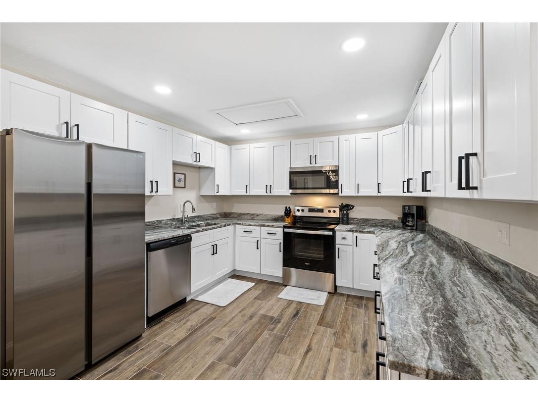 6314 Royal Woods Drive Fort Myers FL 33908 223088874 image1