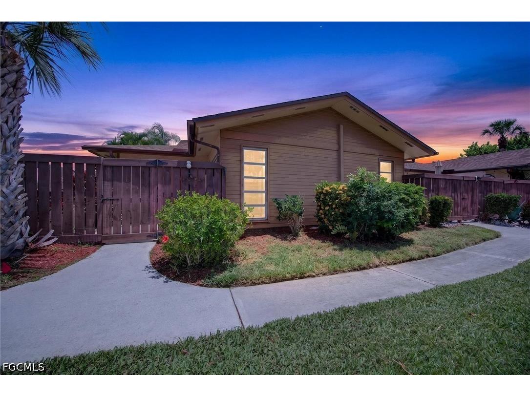 6315 Royal Woods Drive Fort Myers FL 33908 2026023719 image35