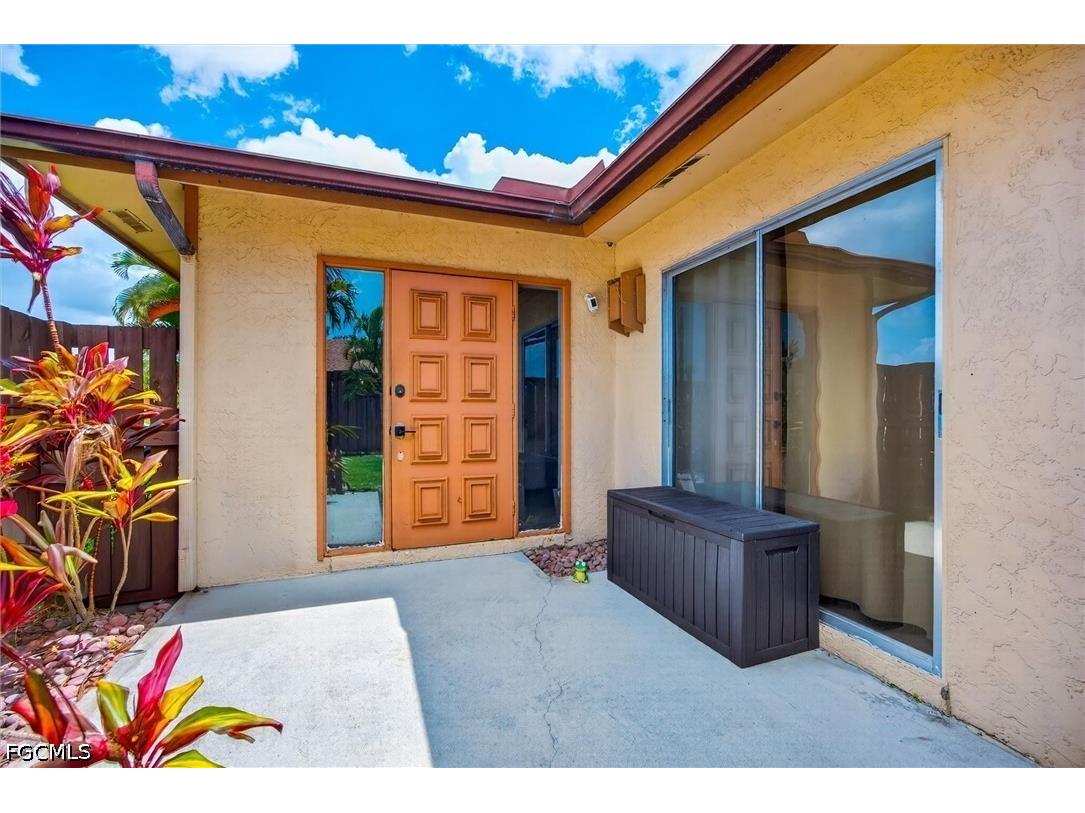 6315 Royal Woods Drive Fort Myers FL 33908 2026023719 image4