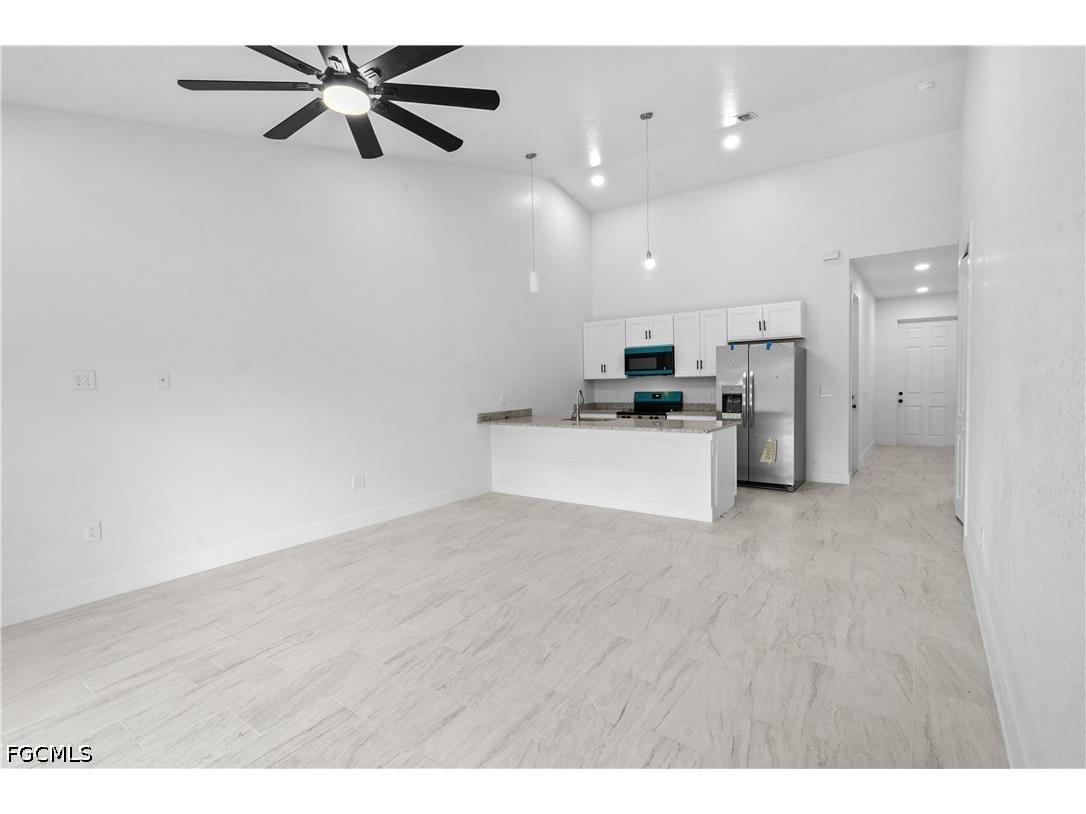 632/634 Knapp St Lehigh Acres FL 33974 2026004393 image1