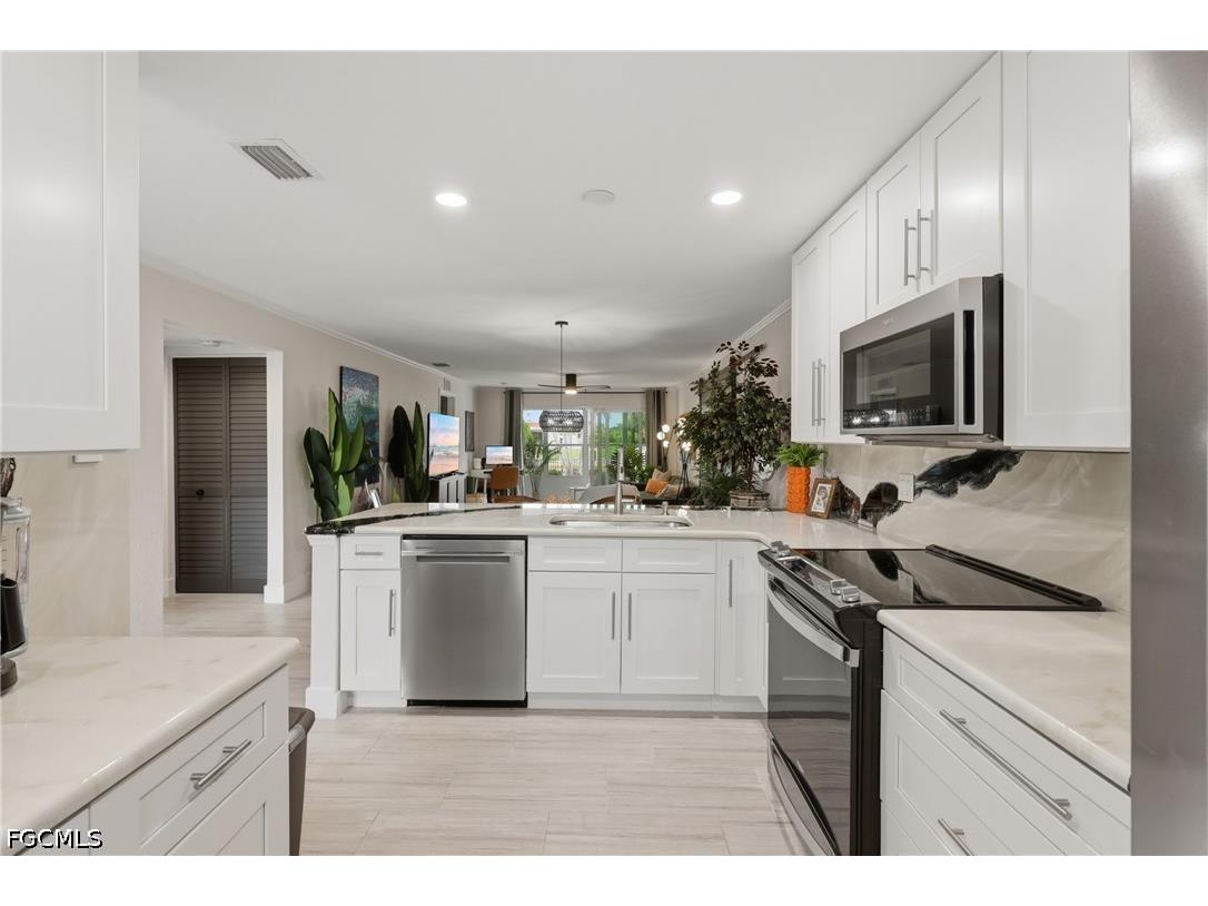 632 Victoria Drive #103 Cape Coral FL 33904 2026030847 image8