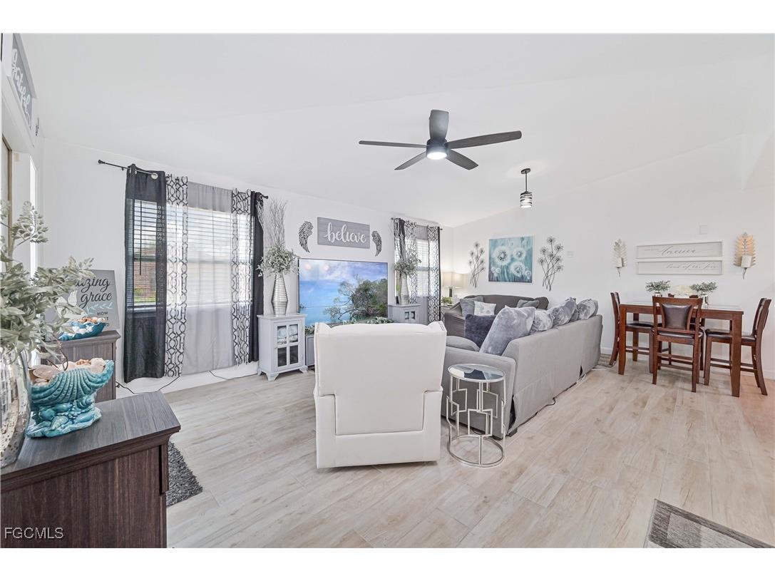 6320 Royal Woods Drive Fort Myers FL 33908 2025020881 image12