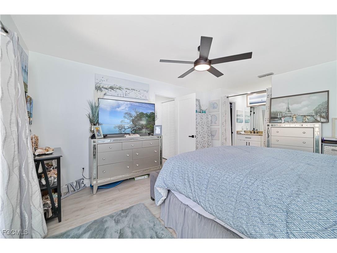 6320 Royal Woods Drive Fort Myers FL 33908 2025020881 image17