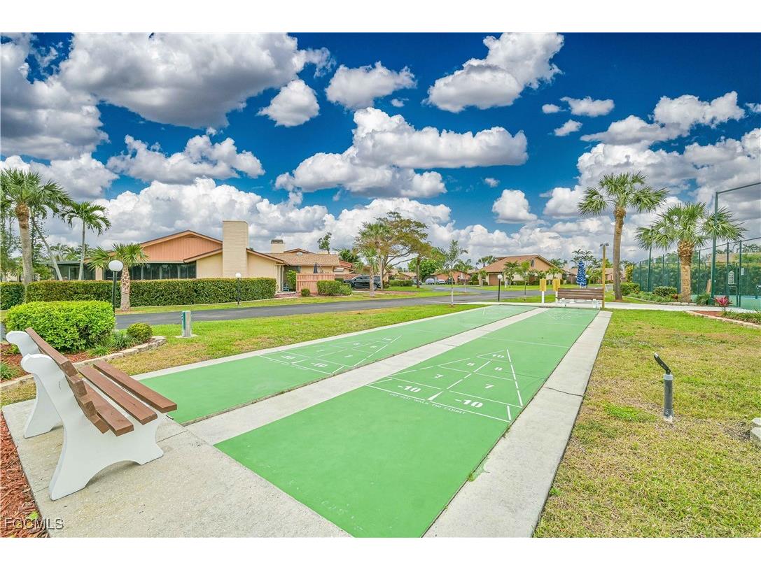 6320 Royal Woods Drive Fort Myers FL 33908 2025020881 image21