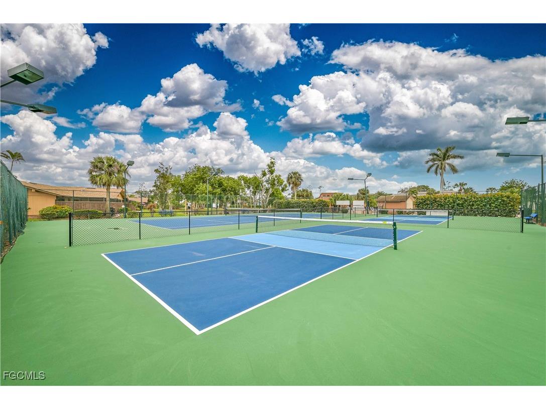 6320 Royal Woods Drive Fort Myers FL 33908 2025020881 image22