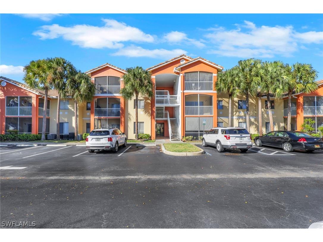 6321 Aragon Way #206 Fort Myers FL 33966 226000335 image1