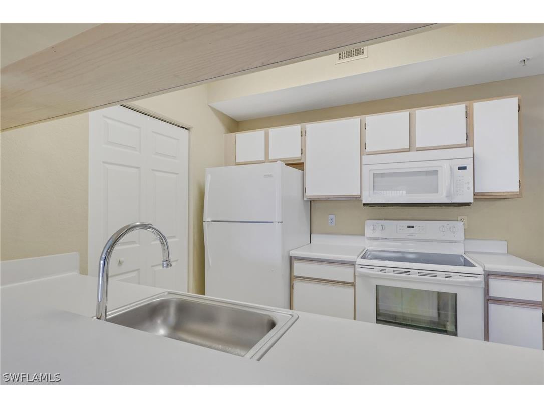 6321 Aragon Way #206 Fort Myers FL 33966 226000335 image14