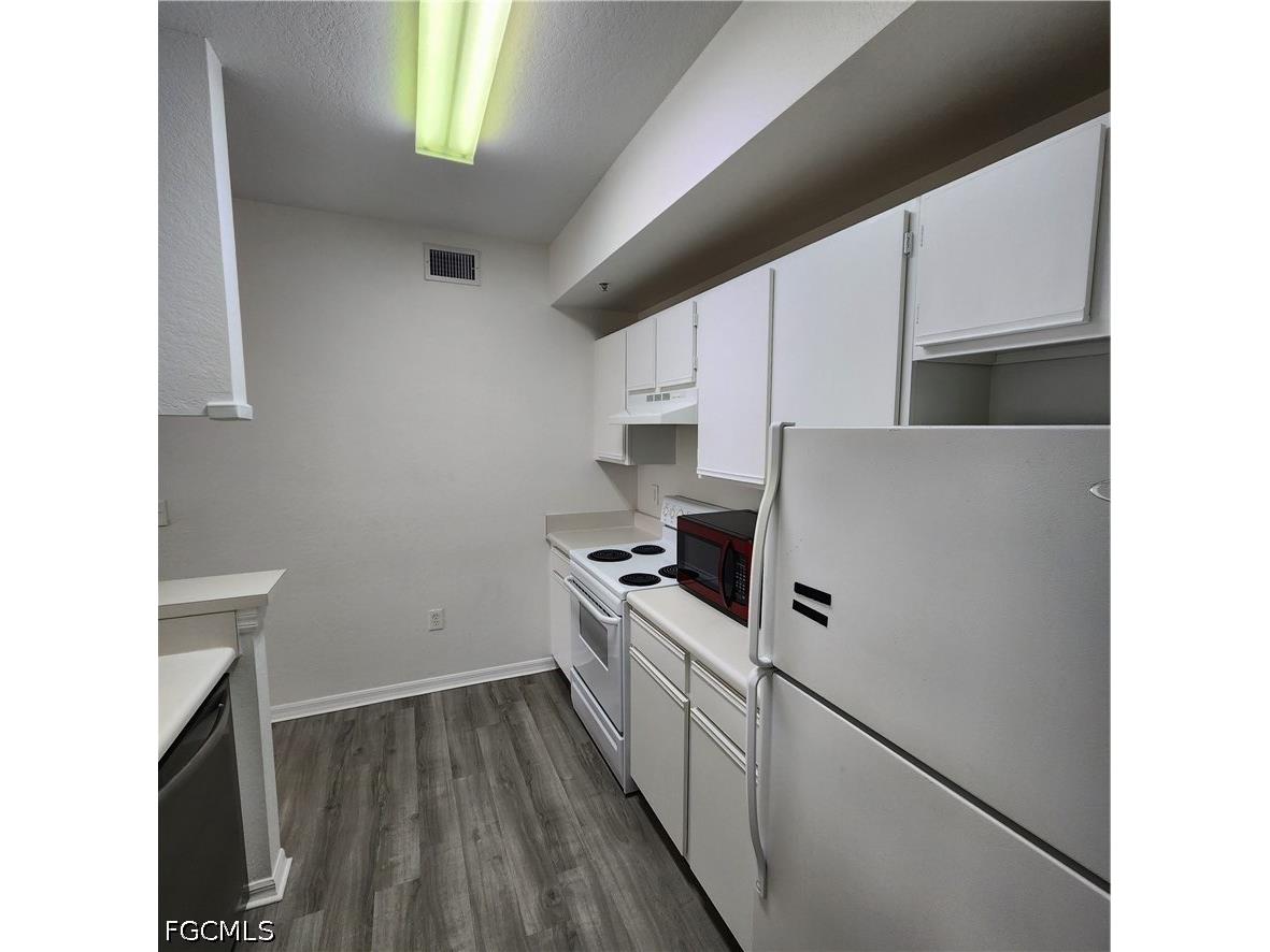 6321 Aragon Way #304 Fort Myers FL 33966 2026024280 image2