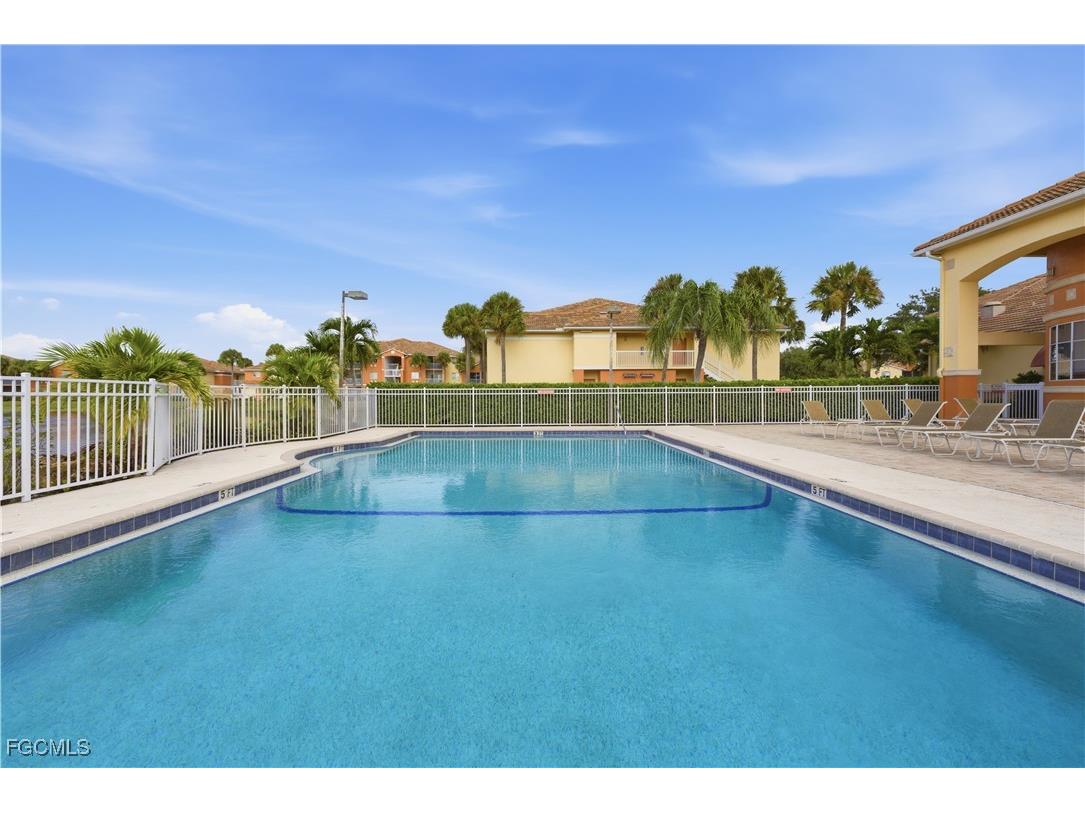 6321 Aragon Way #305 Fort Myers FL 33966 2025016899 image25