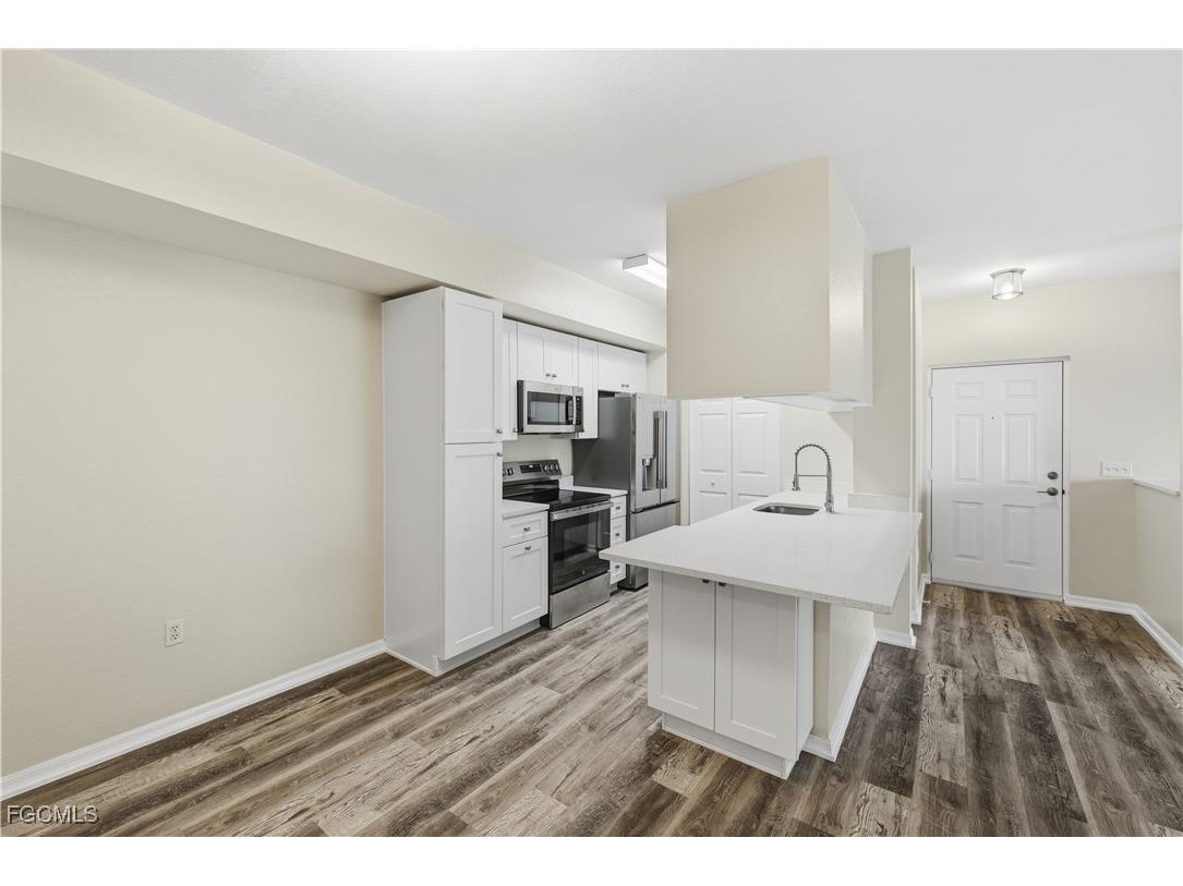 6321 Aragon Way #305 Fort Myers FL 33966 2025016899 image5