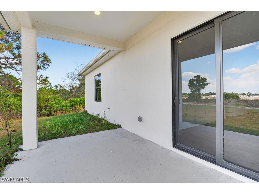 633 Cane Street E Lehigh Acres FL 33974 226010724 image4