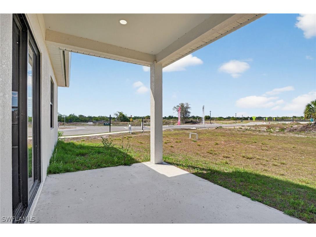 633 Cane Street E Lehigh Acres FL 33974 226010724 image5